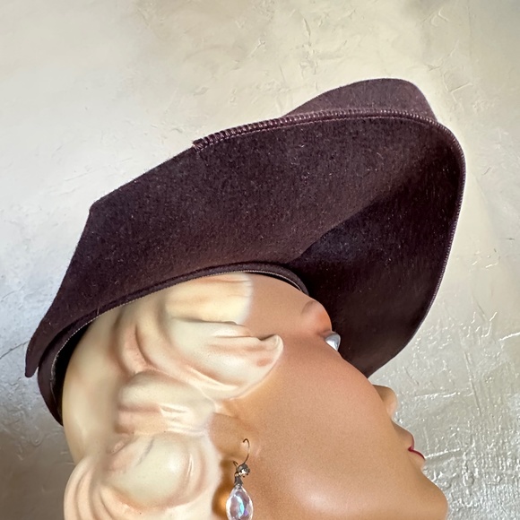 ENCHANTING 1940\'s CHOCOLATE BROWN FELT WIDE BRIM HAT main image 11